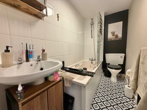 Photo 1- click for photo gallery